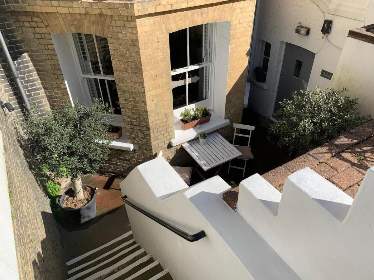 Olive Tree Apartment Hove Εξωτερικό φωτογραφία